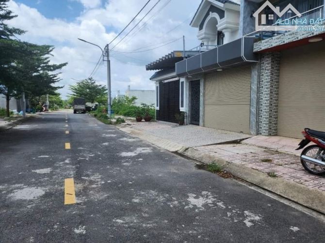 1 lô duy nhất 195m2 - KDC ngay MT Lê Duẩn , TTHC mới LT, Gần TTTM 113ha, SHR, Giá 1 tỷ 750 - 2