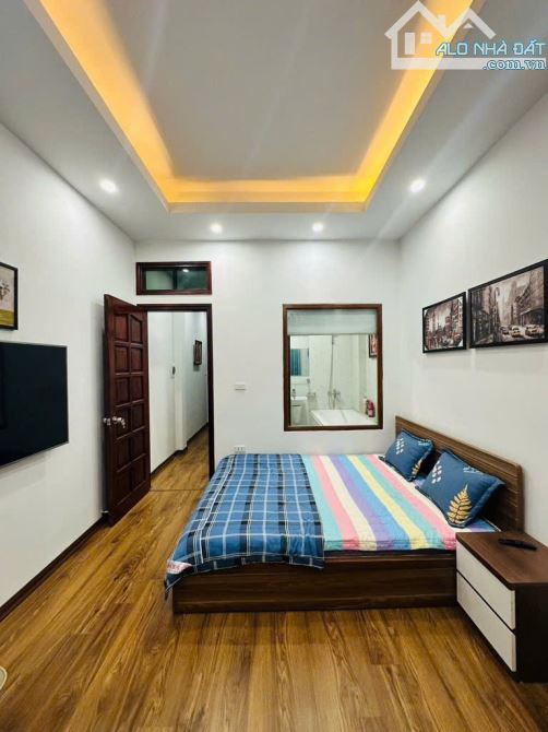 Nhà đẹp 5 tầng An Dương, ô tô con lùi cửa, sổ đỏ chính chủ - 2