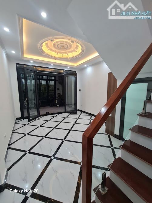 Bán nhà Hoàng Liệt, Giải Phóng. Oto ngủ trong nhà. Giá cực tôt - 2