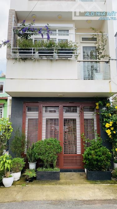 CẦN TIỀN BÁN CĂN NHÀ TÂM HUYẾT MẶT TIỀN ĐƯỜNG LỚN, GIÁ RẺ NHẤT KHU VƯC! - 2