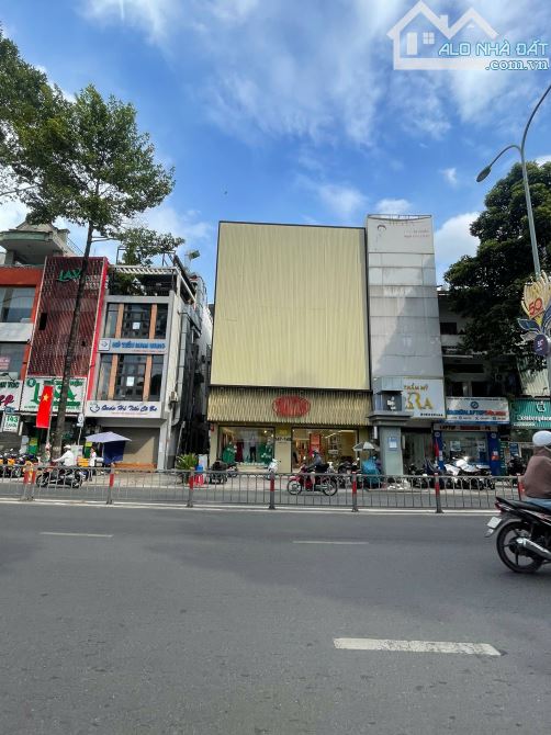 Bán nhà MT đường 3/2, Quận 10 - 162m2 (8.5 x 17m) - 5 Tầng TM - HĐT 220Tr/Th - Bán 65 Tỷ - 2
