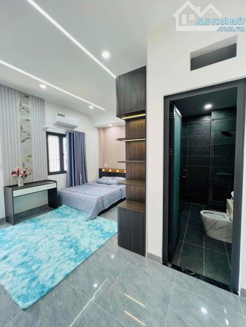 GIÁ TỐT NHÀ NGUYỄN BIỂU,QUẬN 5. GIÁ 4TỶ130/65m2(5mx13m).SỔ HOÀN CÔNG. ĐANG CHO THUÊ 27TR/T - 2