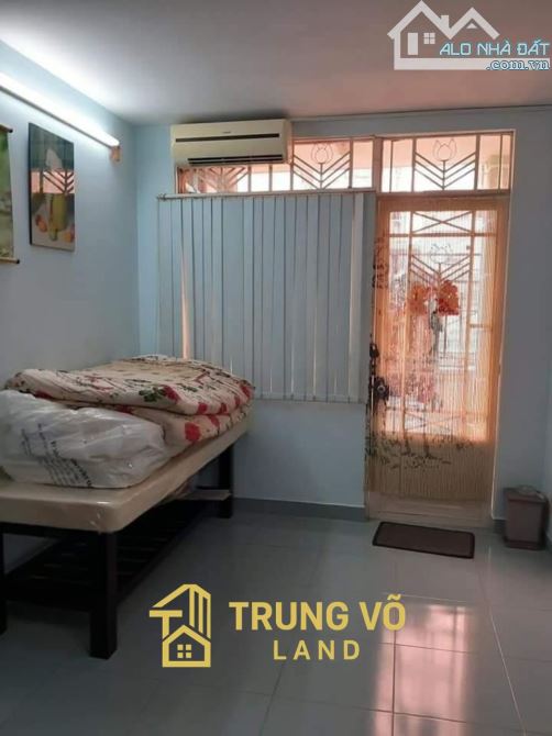 🏡 Bán nhà HXT CMT8, Q.10, giá rẻ 9.x tỷ! - 2