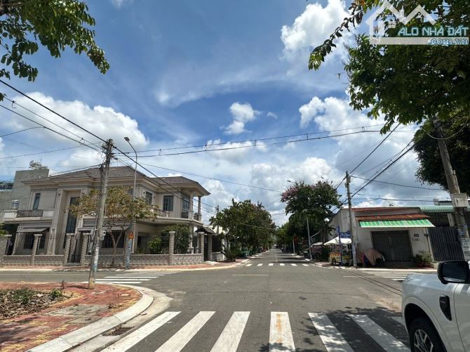 Bán Biệt Thự DT: 10x20 Giá: 8tỷ600 triệu, PHƯỜNG LONG TÂM, THÀNH PHỐ BÀ RỊA - 2