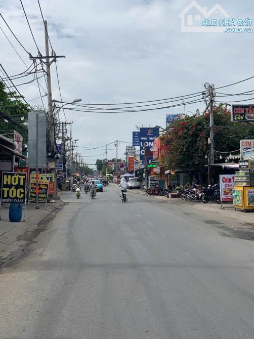 MẶT TIỀN NGUYỄN XIỂN - GẦN VINHOME = NGANG 8.1m - 2