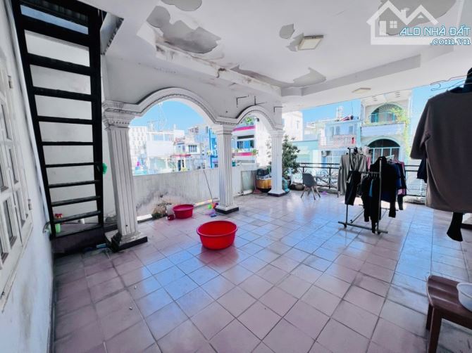 Bán nhà Mặt Tiền Trần Văn Quang, 110m2, 6x18m, 4 tầng, tiện kinh doanh mua bán, 7PN - 2