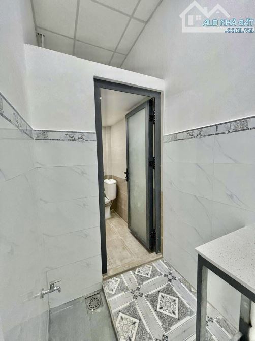 ✨ NHÀ CẤP 4 HXH cách MẶT TIỀN LÊ TRỌNG TẤN chỉ 100M, DT: 40M2 (Ngang 4M x Dài 10M) - 4 TỶ - 3