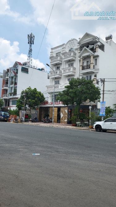 MẶT TIỀN ĐÔNG HƯNG THUẬN6 QUẬN 12 GIÁ RẺ 18.5 TỶ  DIỆN TÍCH 410 ( 10 x 35 ) nở hậu13 - 3