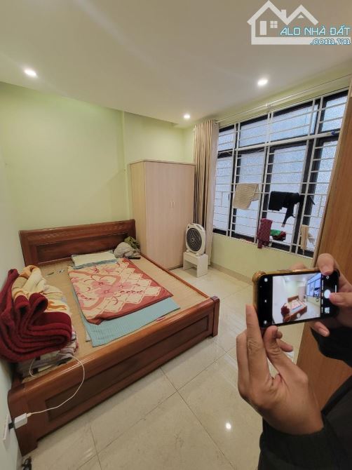 Gần phố, 2 thoáng nhà Hàng Bún - Ba Đình 30m2 x 4 tầng, mặt tiền 3.9m, chỉ 13.5 tỷ. Có TL - 3