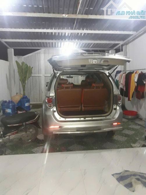 CẦN BÁN NHÀ CẤP4 SỔ HOÀN CÔNG ĐỦ HẺM Ô TÔ ĐƯỜNG HL11 NGAY UBND TÂN QUÝ TÂY - 3