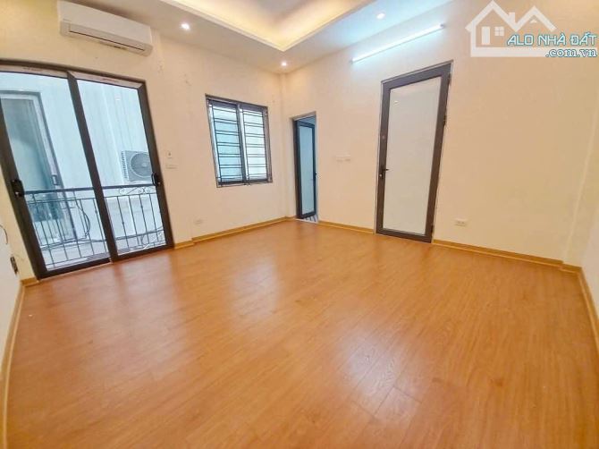 CHO THUÊ NHÀ CỰ KHỐI LONG BIÊN 7.5 TRIỆU, 32m 4 TẦNG 3 PN FULL NT Ô TÔ ĐỖ CỔNG, KD ONLINE - 3