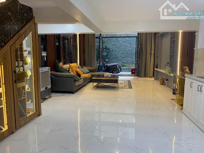 BÁN NHÀ PHỐ CHÙA LÁNG ĐỐNG ĐA 87m X5 TẦNG - MẶT TIỀN 5.75m - GIÁ: 13.8 TỶ - 3