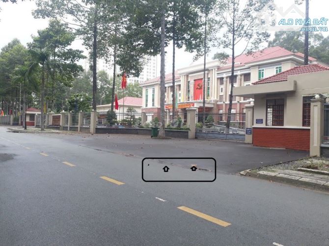 1 lô duy nhất 195m2 - KDC ngay MT Lê Duẩn , TTHC mới LT, Gần TTTM 113ha, SHR, Giá 1 tỷ 750 - 3