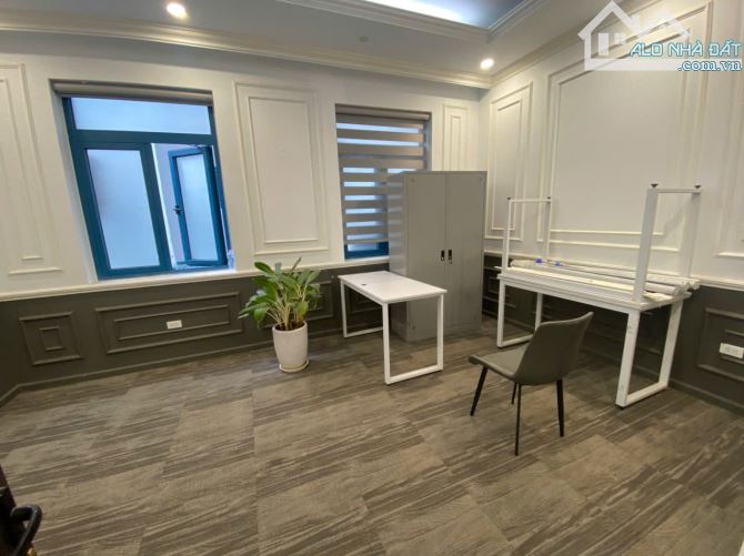 Cho thuê liền kề Galaxy Vạn Phúc – Tố Hữu.DT : 100 M * 6 Tầng.MT : 6 M.Chia phòng.giá 36t - 3