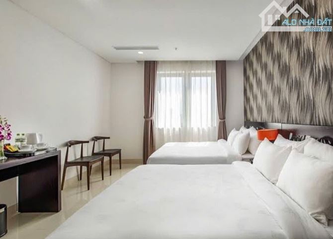 Bán khách sạn 12 tầng - 50 phòng - Hà Bổng - cách biển chỉ vài bước chân