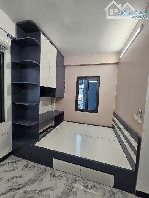 Tòa nhà 7 tầng Phan Kế Bính 70m quận Ba Đình Hà Nội 15 căn hộ dịch vụ ra Hồ Tây cực gần. - 3