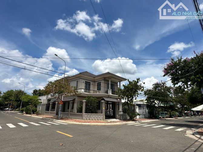 Bán Biệt Thự DT: 10x20 Giá: 8tỷ600 triệu, PHƯỜNG LONG TÂM, THÀNH PHỐ BÀ RỊA - 3
