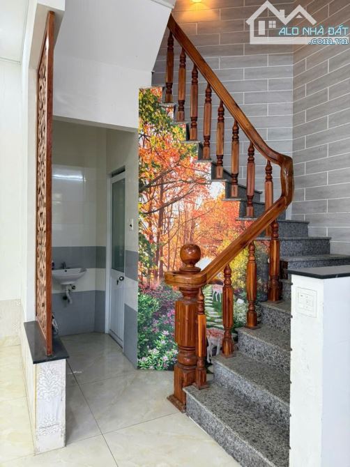 Bán nhà 3 tầng mặt tiền đường lưu trọng lư dt 45m2 giá 3ty800 - 4