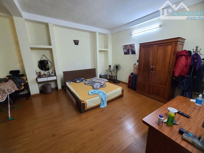 Bán mặt phố Văn Chương Đống Đa. Sổ vuông 34m, 5 tầng MT7m Giá 14 tỷ Ngõ 2 ô tô+Kdoanh tốt - 4