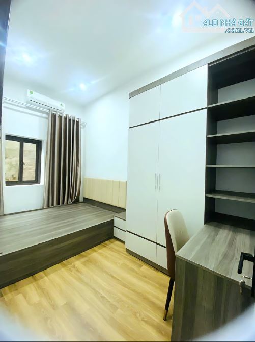 QUANG TRUNG HÀ ĐÔNG-3 TẦNG-PHÂN LÔ - Ô TÔ 16 CHỖ ĐỖ CỬA - FULL NỘI THẤT - 20M RA MẶT PHỐ - 4