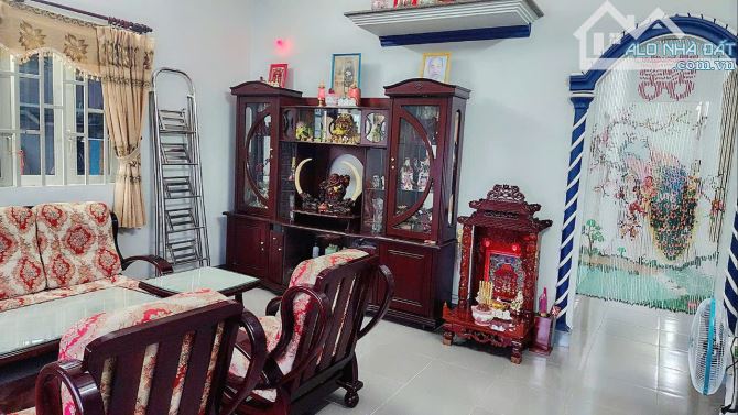 Chính chủ lớn tuổi cần bán nhanh nhà C4 - 360m2 full thổ, HXH Bùi Công Trừng, chỉ 18tr/m2 - 4