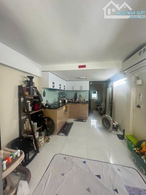 Bán Nhà MẶT PHỐ Đê La Thành Đống Đa 6 tầng nổi 1 tầng hầm - 4