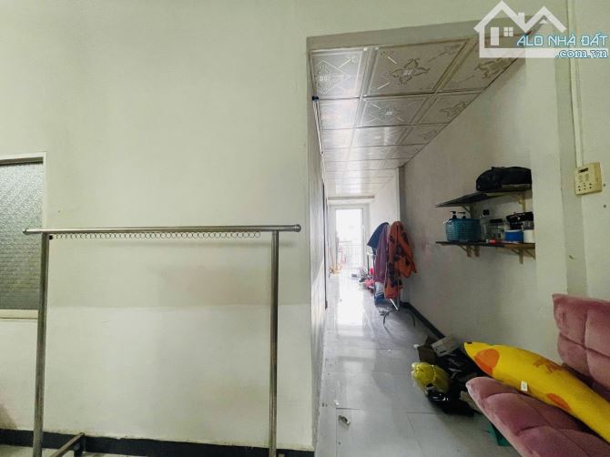 KÈO THƠM HIỆN HỮU VỊ TRÍ ĐẸP CÁCH  XE HƠI DI CHUYỂN CHỈ 7,8 CĂN NHÀ NHỎ DT KHỦNG BỀ NGAN - 4