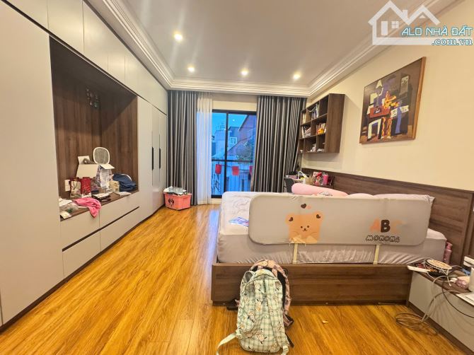 Bán nhà Nguyễn Sơn - Long Biên - Dt 40m 7t - 4