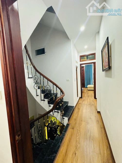 Nhà đẹp 5 tầng An Dương, ô tô con lùi cửa, sổ đỏ chính chủ - 4