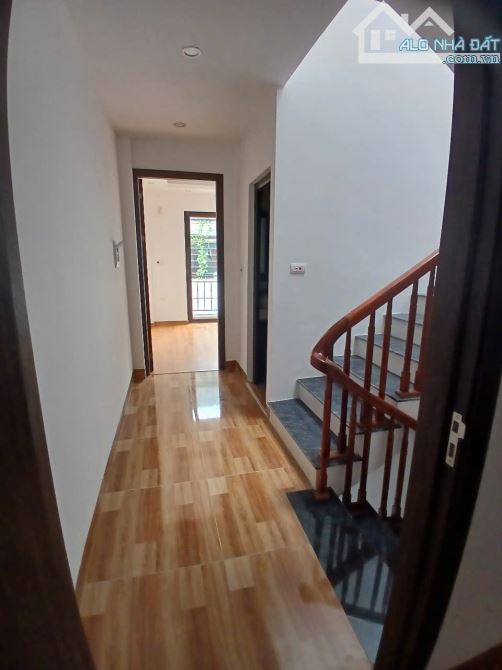 Bán nhà Tả Thanh Oai 40m, 5 tầng lệch, 4.5 tỷ, gần ô tô - 4