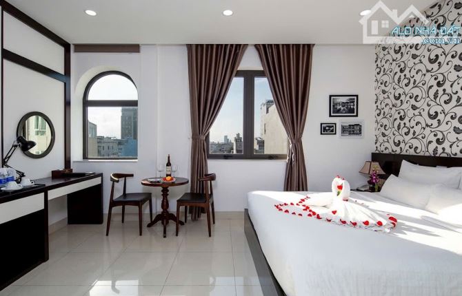 Bán khách sạn 12 tầng - 50 phòng - Hà Bổng - cách biển chỉ vài bước chân - 1