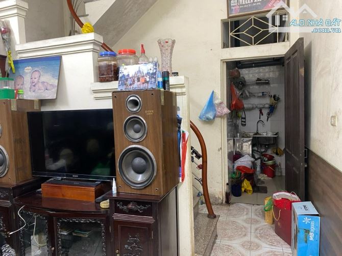NGÕ TIẾN BỘ  KHÂM THIÊN - NHÀ GẦN PHỐ- GIÁ NGON- VỊ TRÍ CỰC ĐẸP- NGÕ RỘNG THẲNG TẮP - 4