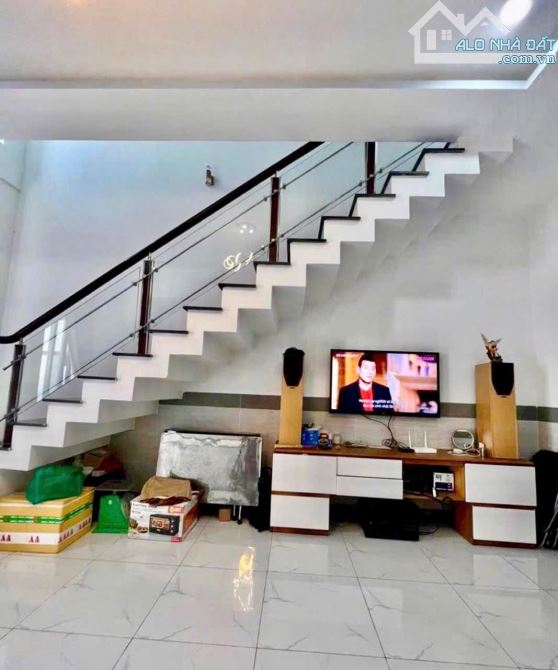 Bán căn nhà lầu 71,5m2 mặt tiền đường Hiền Vương, Thanh Hải, Phan Thiết - 4