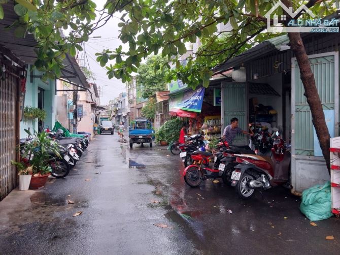 Nhà Xưởng đường TTN13, p TTN, Q12, dt 150m2 (5mx30m), Hẻm 6m, DÒNG TIỀN 11TR/TH - 8,9Tỷ - 4