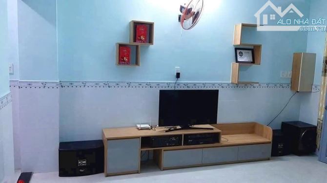 CHỦ GỬI: NHÀ GẦN TRƯỜNG TH NGUYỄN HIỀN, TTH20, Q12, 4M5X11, 2 TẦNG, HẺM XE TẢI, 3TY750 - 4