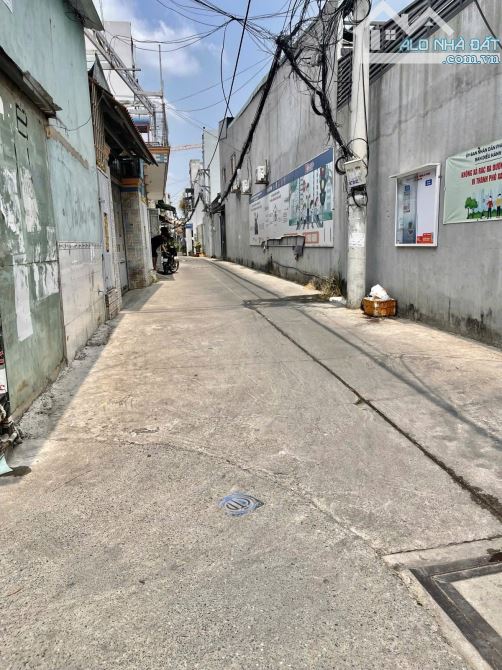 ✨ NHÀ CẤP 4 HXH cách MẶT TIỀN LÊ TRỌNG TẤN chỉ 100M, DT: 40M2 (Ngang 4M x Dài 10M) - 4 TỶ - 5
