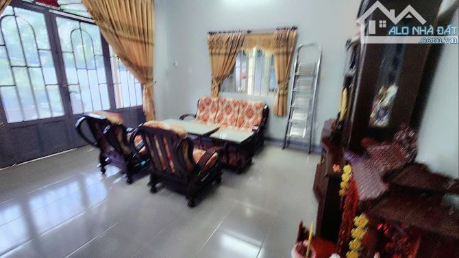 Chính chủ lớn tuổi cần bán nhanh nhà C4 - 360m2 full thổ, HXH Bùi Công Trừng, chỉ 18tr/m2 - 5