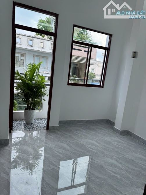 NHÀ BÁN GẤP CHÍNH CHỦ ĐƯỜNG TÂN HOÀ ĐÔNG P14Q6 giá 4,7 tỷ - 5