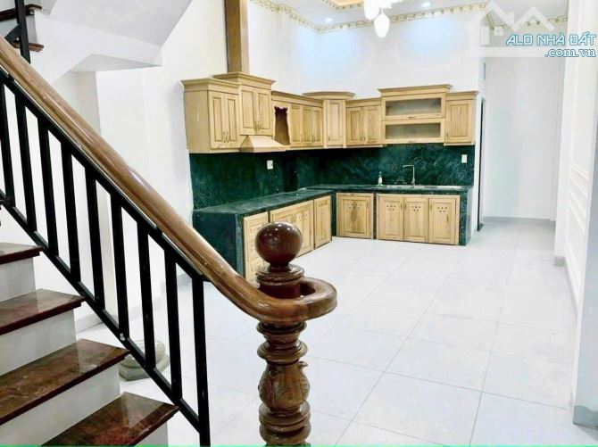 BÁN NHÀ 1 TRỆT 2 LẦU MẶT TIỀN ĐƯỜNG LỚN - KDC HÓA AN - CỔNG SAU POUCHEN. GIÁ CHỈ 4,3 TỶ - 5