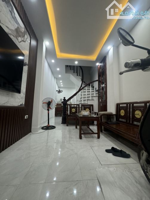 🏡 ĐẠI MỖ  – NHÀ DÂN XÂY 5 TẦNG – 35M² – 6 TỶ - 5