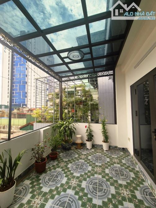 BÁN NHÀ RIÊNG PHỐ TÂY SƠN QUẬN ĐỐNG ĐA - 7 TẦNG THANG MÁY NGÕ THÔNG - CHÀO GIÁ 14.3 TỶ. - 5