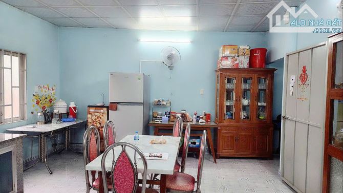 Chính chủ lớn tuổi cần bán nhanh nhà C4 - 360m2 full thổ, HXH Bùi Công Trừng, chỉ 18tr/m2 - 6