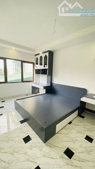 Bán Nhà 5 tầng mới tinh, thang máy, gần phố, full nội thất, DT 36m2, giá 8.5 tỷ - 6
