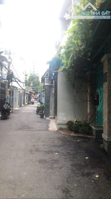Bán nhà Hẻm Ôtô Nguyễn Thị Thập, 5,9 tỷ, 66m2, 6PN - 6