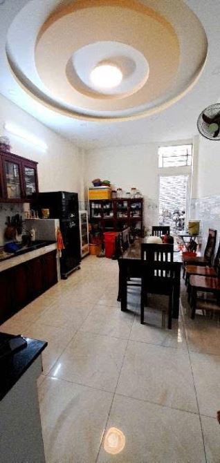 Nhà 4 tầng MẶT TIỀN đường NGUYỄN THỊ TRÀNG phường HIỆP THÀNH, Q12, dt 94,2m2 (3,5/3,7mx22m - 7