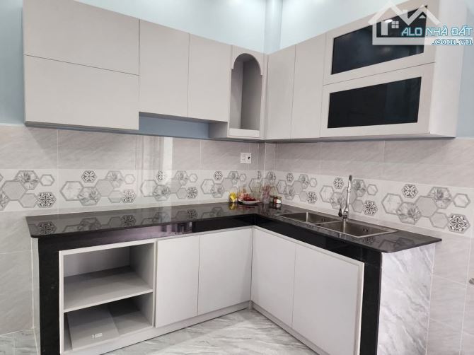 NHÀ 2 TẦNG XÂY MỚI 100% TÂN XUÂN 3 HÓC MÔN  - ĐƯỜNG XE TẢI - 62M2  - CHỈ 3,8 TỶ TL.    ✅️ - 7