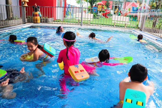CHUYỂN NHƯỢNG TOÀN BỘ TRƯỜNG MẦM NON VIỆT ANH , p.tam bình ,tp.thủ đức. DT-4439m2- 179 tỷ - 9