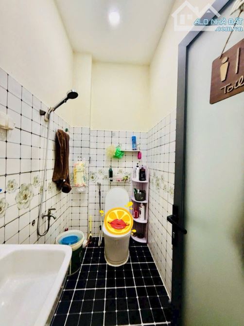 Chỉ Nhick 4 tỏi-HẺM NHỰA 6M ngay cạnh BỆNH VIỆN Q12 ~ 50m2 2 tầng - 9