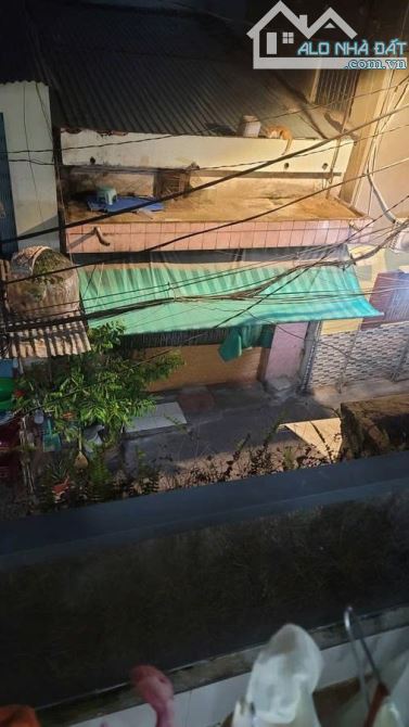 Nhà bán: đường Trần Văn Quang. Q Tân Bình. DTSD 80m2. 3 tầng, giá 10,6 tỷ - 9