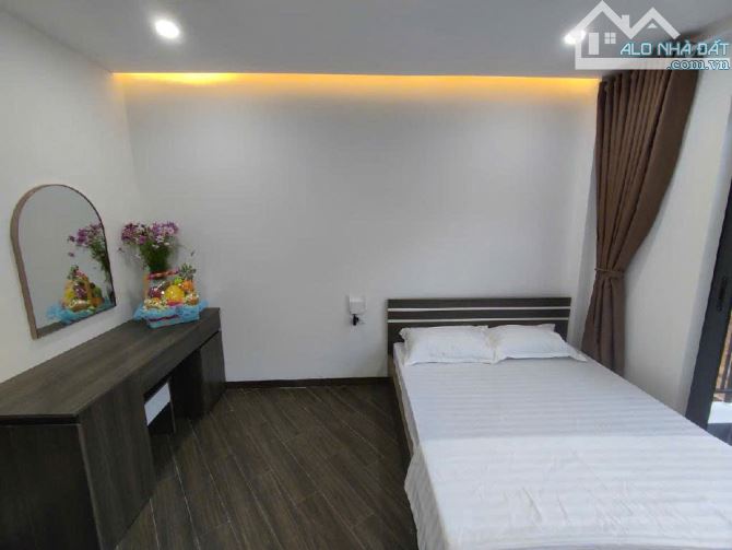 Nhà Phân Lô Phú Mỹ. DT 54m2* 7Tầng* MT Rộng. Thang máy- OTO đi qua- 11 Phòng KK- DThu ~75T - 9